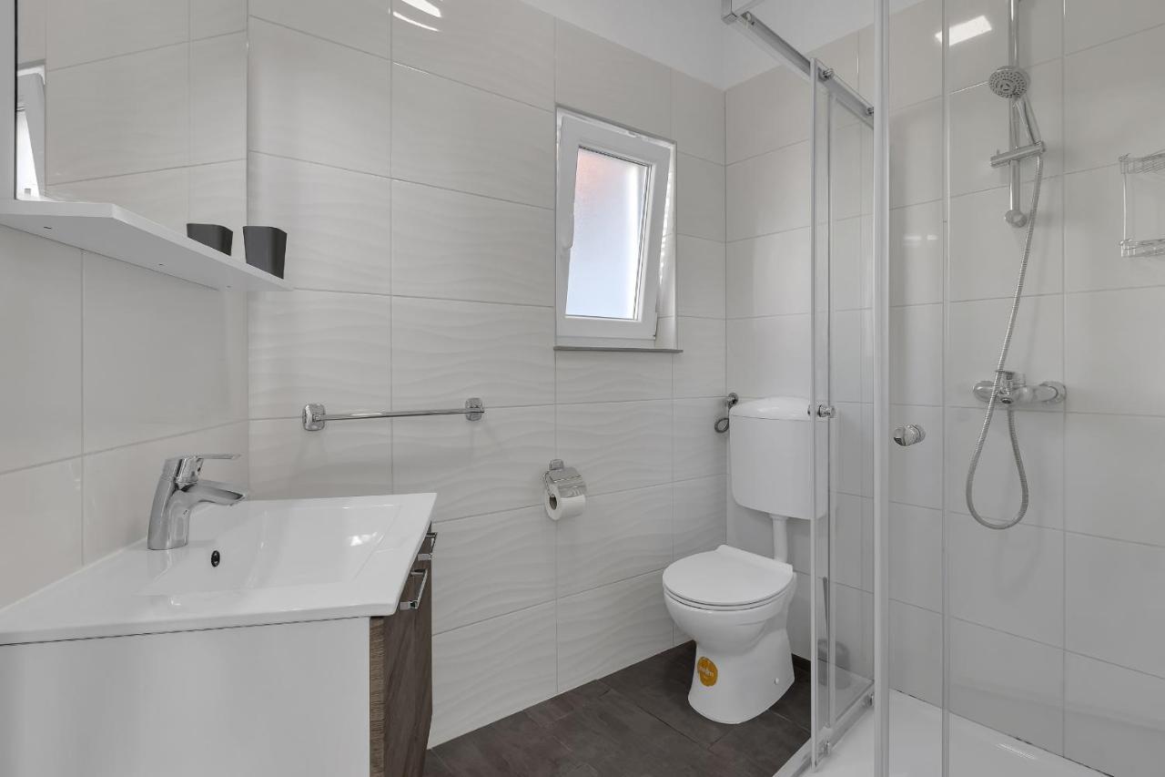 Apartments By The Sea Podgora, Makarska - 2596 Zewnętrze zdjęcie